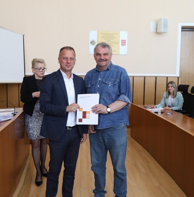 Potpisani ugovori o financiranju projekata Udruge HVIDR-a Orahovica i Virovitičko-podravske županije
